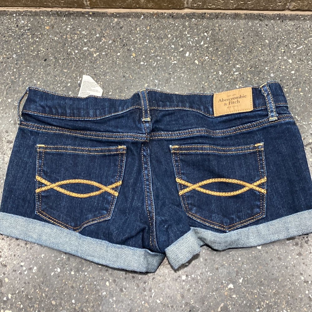 A&F shorts - Picture 2 of 3